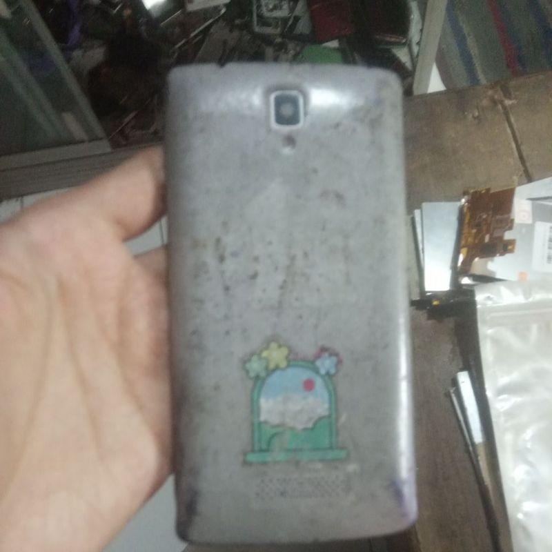 backdoor BEZZEL bekas Lenovo a2010-a