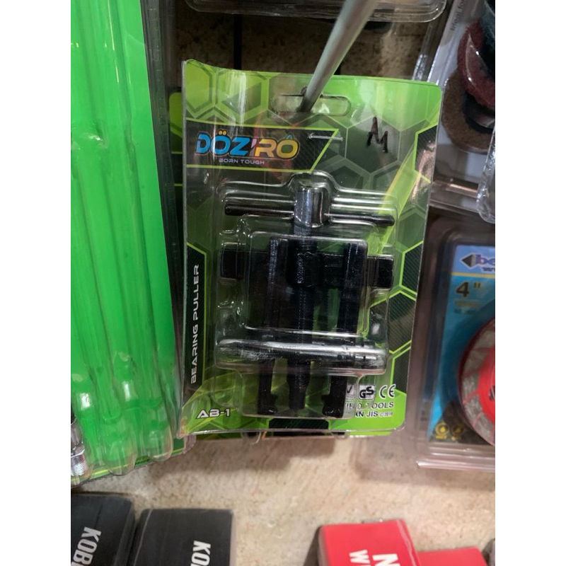 tracker bearing puller AB-1