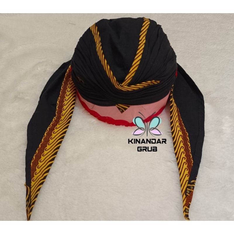 Blangkon Jogja Lipat Motif Samurai Kuning Sliwir Hitam Polos