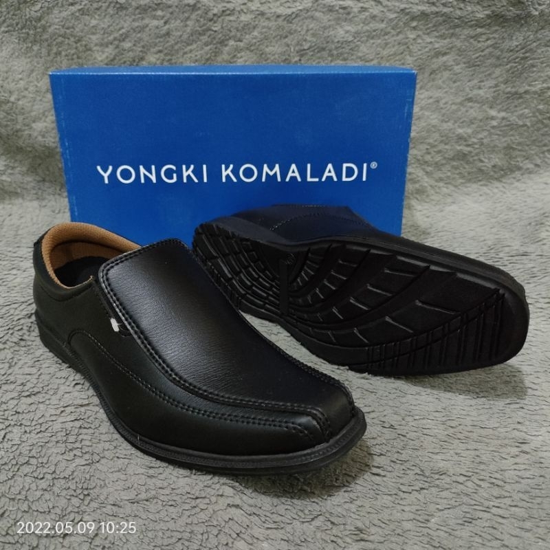 PALING DICARI PROMO SEPATU FORMAL YONGKI KOMALADI PREMIUM PRIA DEWASA bacalah deskripsi sebelum