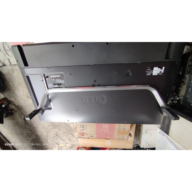 stand kaki tv led LG 49UF850T 49UF850