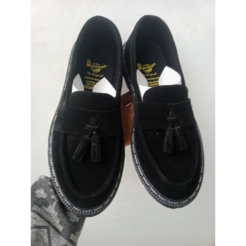 BEST SALE FREEBOX SEPATU PRIA CASUAL SLIP ON DOCMART,DR MARTIN, LOAFERS BLACK SMOOTH FREE
