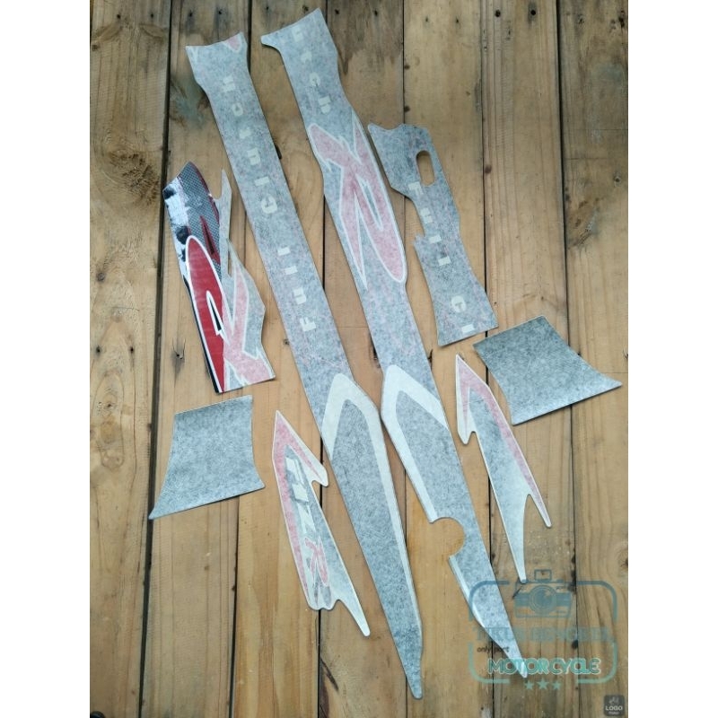 Striping Decal Lis body Yamaha F1ZR FizR Full clutch Tahun 2001 2002 Original Laminasi Ritrama Silve