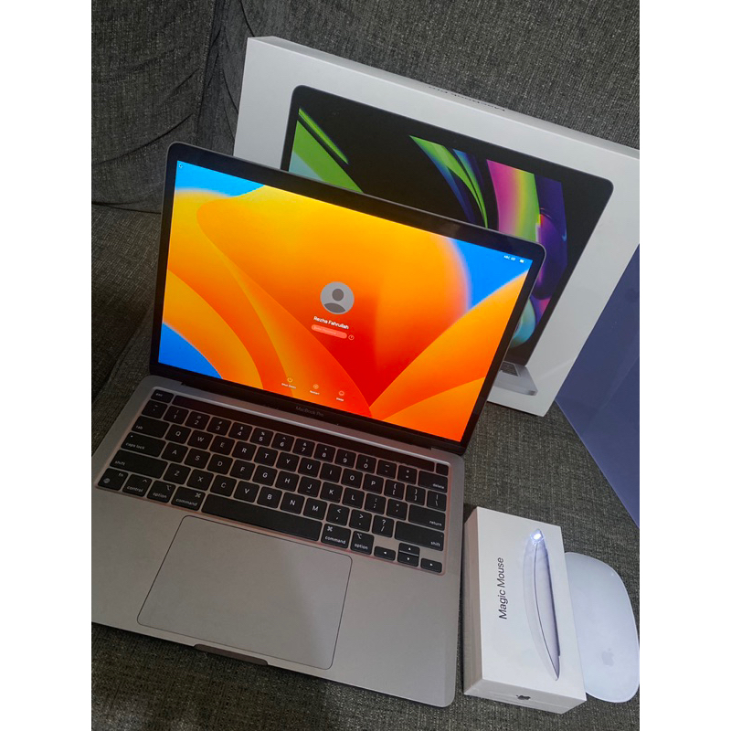 MacBook Pro Second (13 inch, M2, 2022)