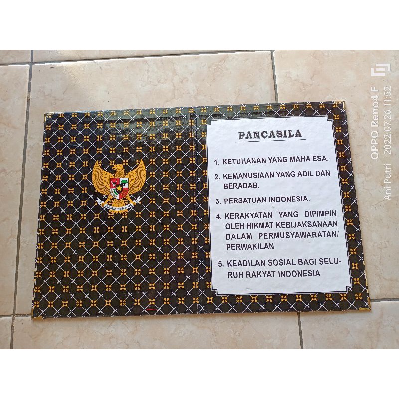 

Termurah dan terbaik Map upacara hitam. map petugas upacara. map murah isi 5. map teks pancasila. doa. tata upacara. janji siswa. pembukaan uud 1945. ready stok gas !!