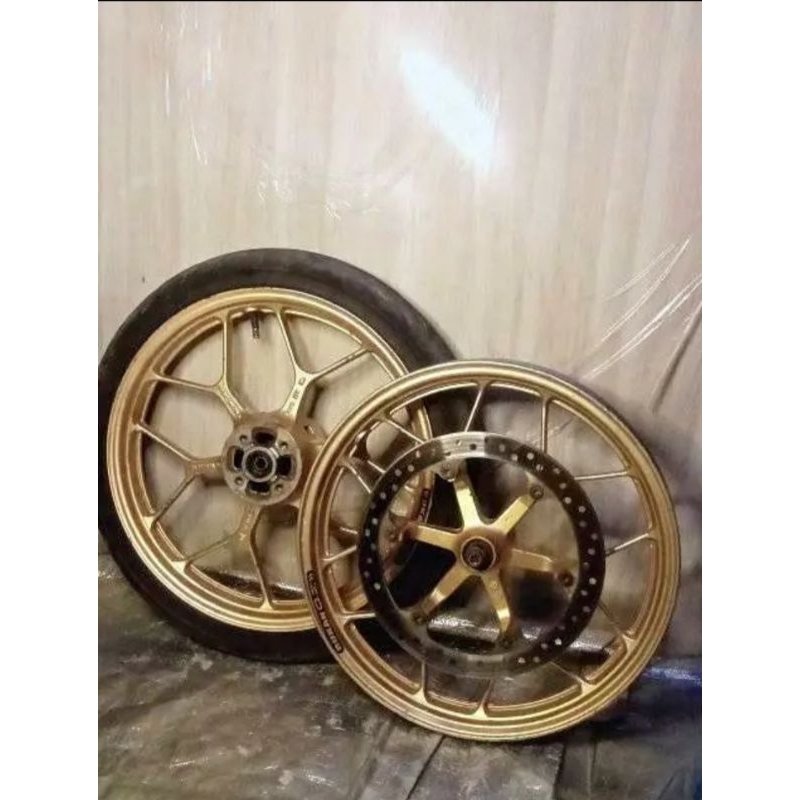 velg pelek Honda Sonic 150R gold. depan belakang copotan original