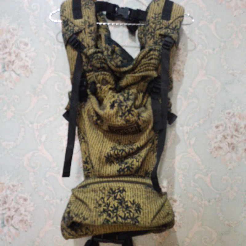 Gendongan Cuddle Me Ultimo WCSSC preloved