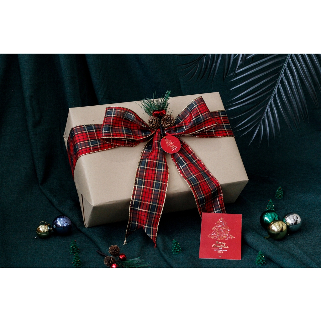 

Blessed Christmas Tea Box/Hampers natal/ Christmas Hampers/ Parcel Natal/ Parcel tahun baru/ Corporate Christmas Hampers/ New year parcel