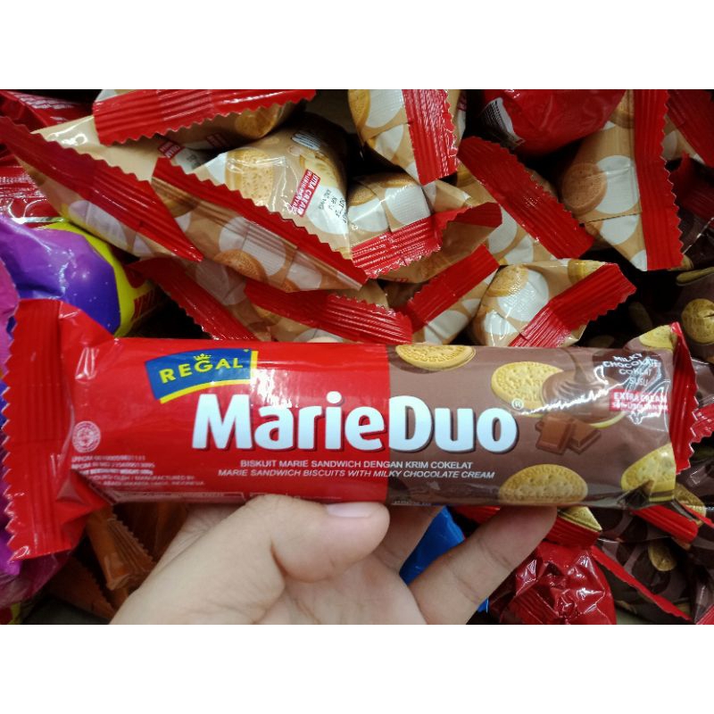 

Regal Marie Duo Biskuit Krim Cokelat 100gr