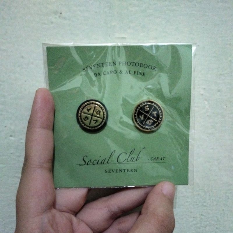 Badge Social Club SEVENTEEN