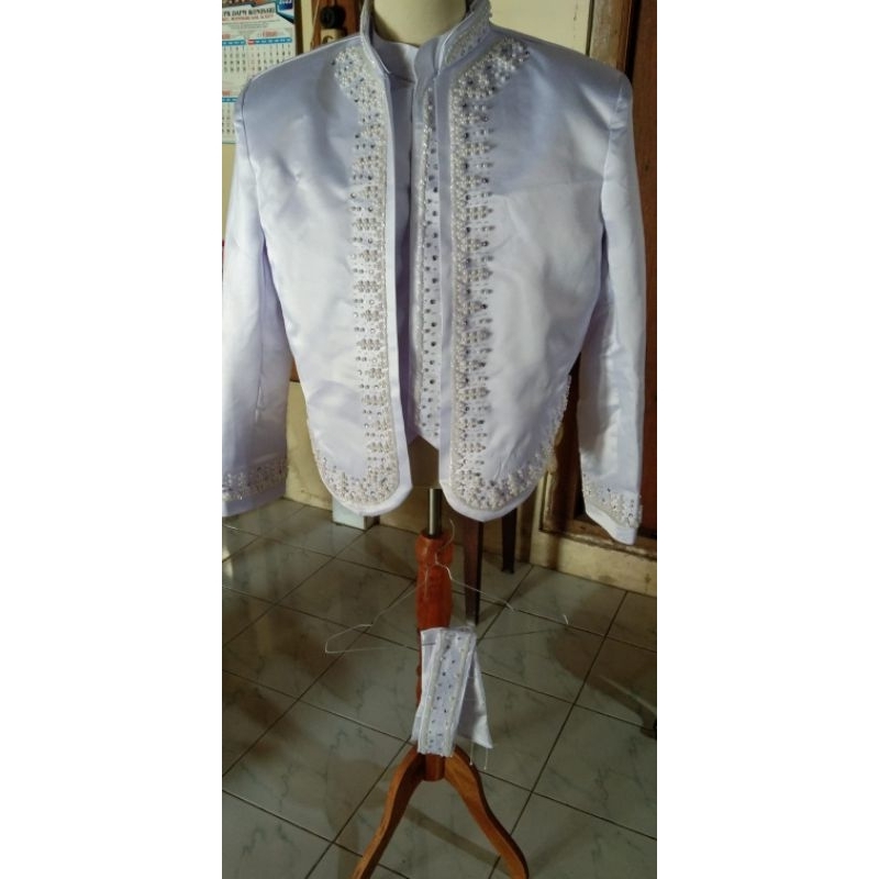 beskap hewes putih bersih# beskap bapak # beskap solo