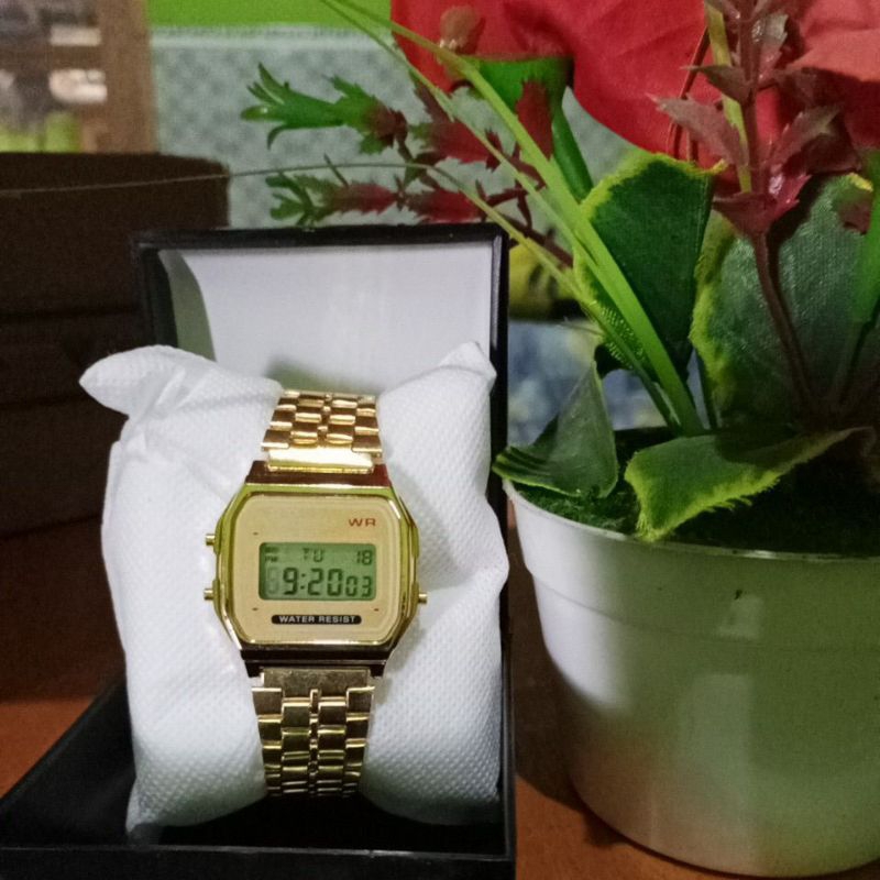 Freebox Jam tangan digital kotak krepyak water resistent QQ