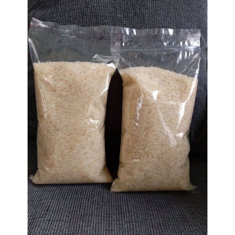 

Beras Basmati Daawat Premium 1kg Repack XXL Long Sella