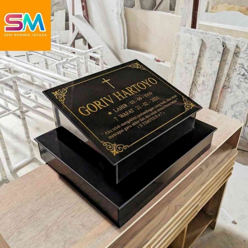 Batu Nisan Kristen Makam Dudukan Besar 60Cm