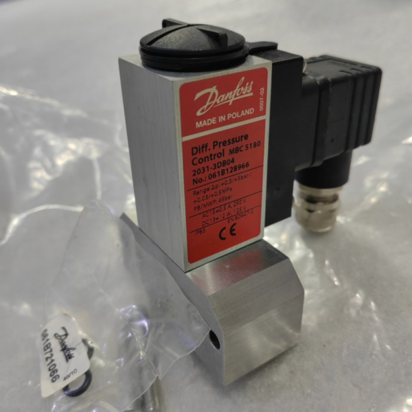 

Unik Danfoss MBC 5180 Differential Pressure Switch 5Bar MBC5180 061B128966 Murah