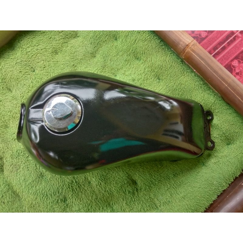 tangki original Honda Megapro lama/megapro hiu