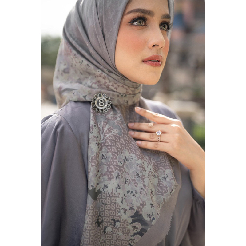 Buttonscarves XL Jubilation Moon Rock