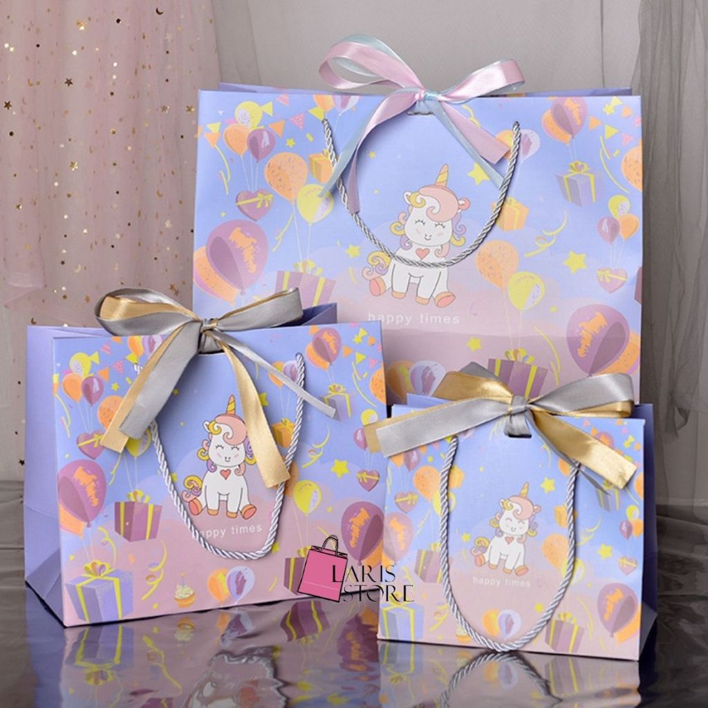 

Paperbag Unicorn Pink Biru Dengan Pita / Goddie Bag Premium Impor