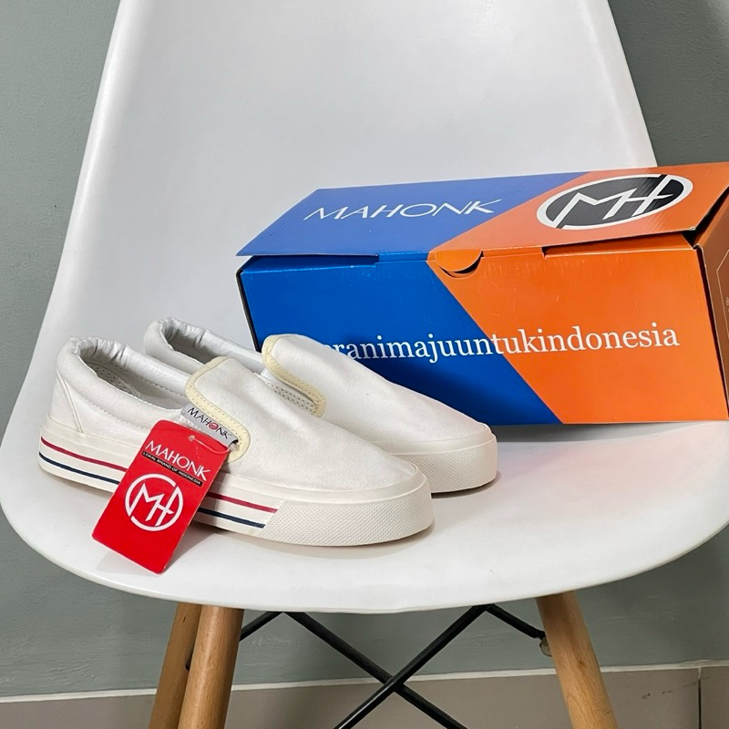 SEPATU BRAND LOKAL || Slipon Hot sale Motif Polosan //Free Kaos Kaki Dan Totebag