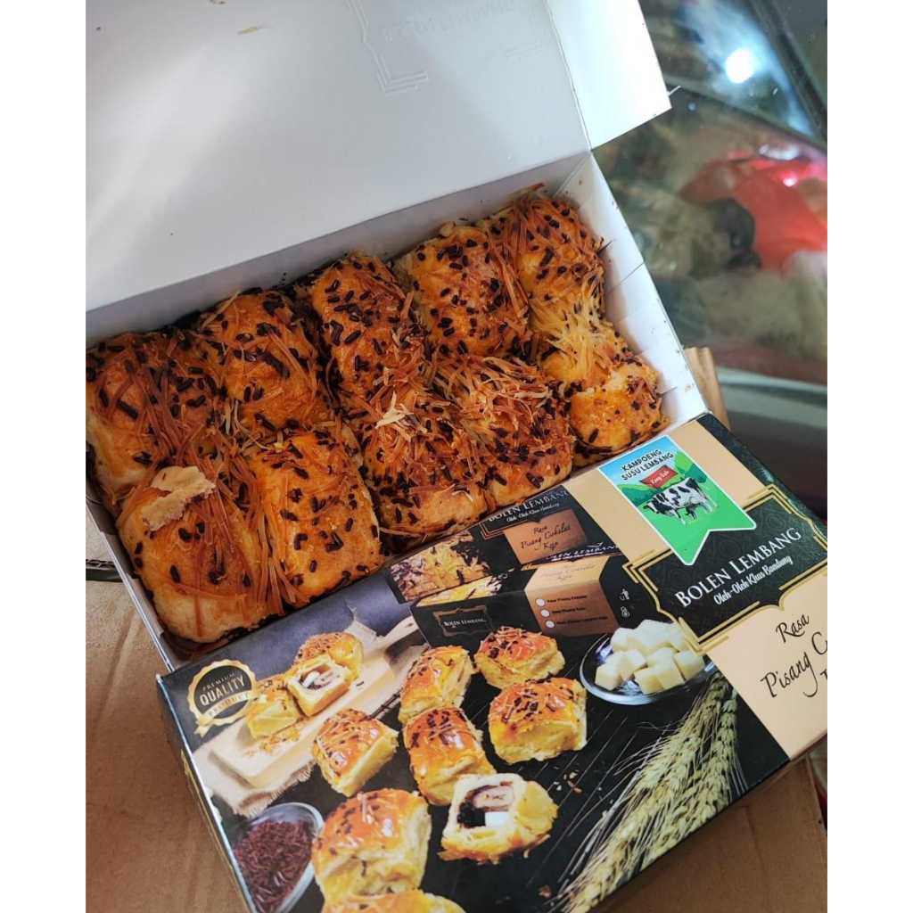 

1 Box Kue Bolen Lembang