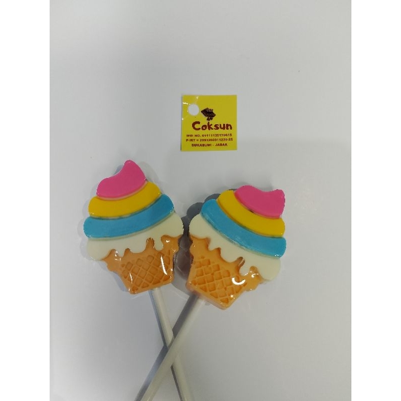 

coklat krakter lolipop 13k dapet dua pcs