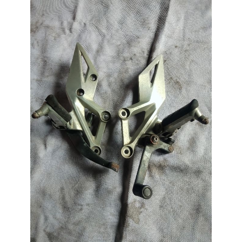 postep depan Honda CBR 150r facelift ORI