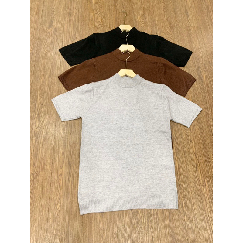 Rajut Leher Tinggi Tangan Pendek Pria