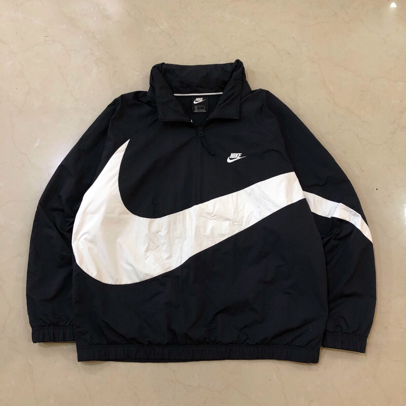 nike big woosh halfzip