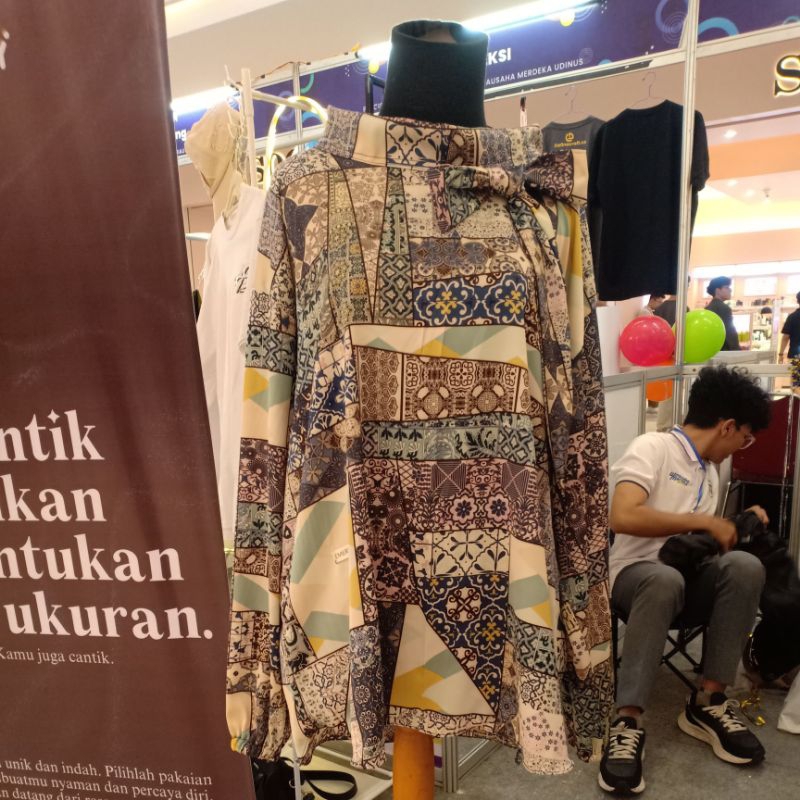 ARINA Blouse Armani Silk Premium