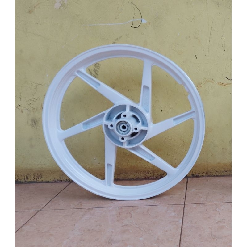 velg belakang satria 2 tak original