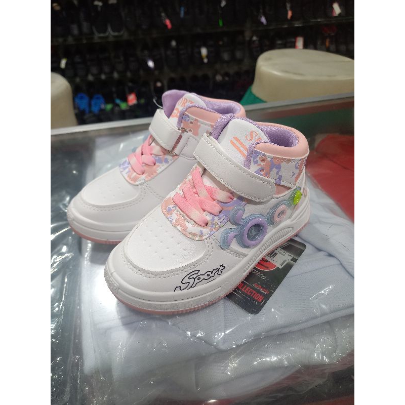 sepatu jordan import anak tgg uk 32./37