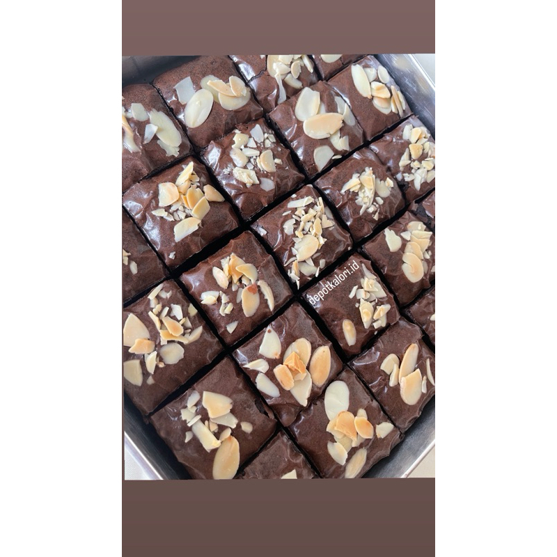 

Signature Choco Brownies 20x20/fudgy brownies