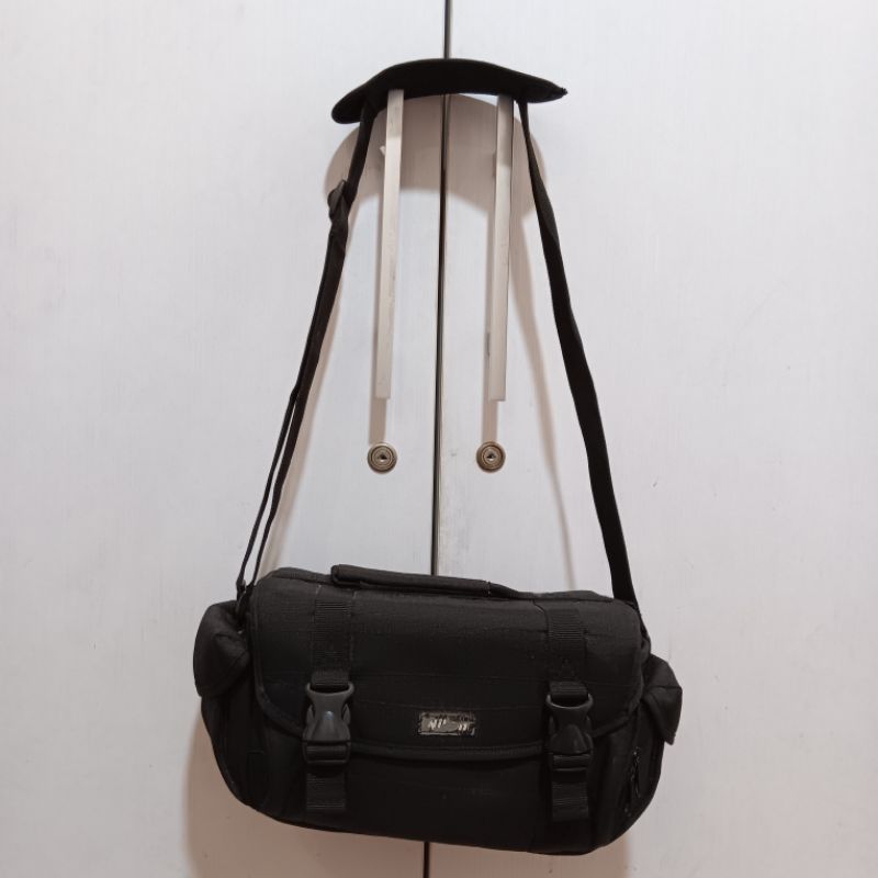 Tas camera hitam preloved thrift