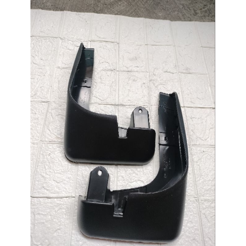 mud guard depan plastik karet penahan lumpur depan spakbor depan Avanza Xenia vvti 2006 2007 2008 20