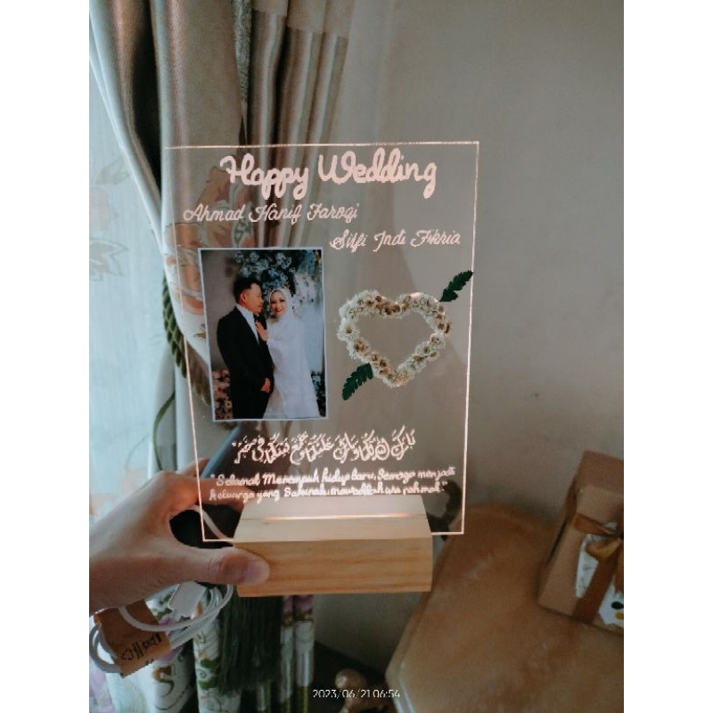 

akrilik lampu tidur kado wedding kado ultah