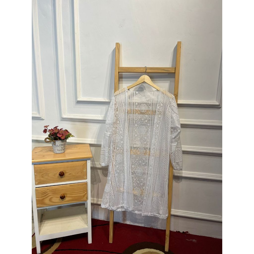 Cardigan brukat panjang