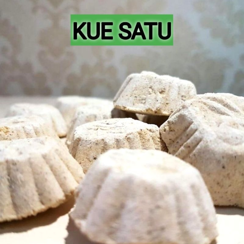 

ILAN DIHYAH SHOP - Kue satu 500gr asli kacang hijau kue koya kue kering renyah manis kue kue