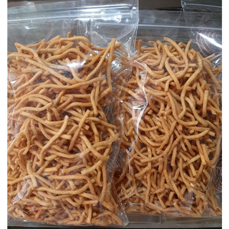 

STIK MIE NADYA PEDAS MANIS ASIN 250GR CEMILAN PEDAS- SNACK FAVORIT