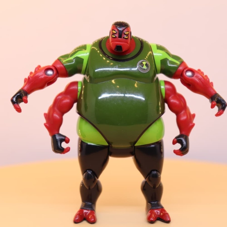 BANDAI : BEN 10 Alien Force Gorvan Four Arms Action Figure