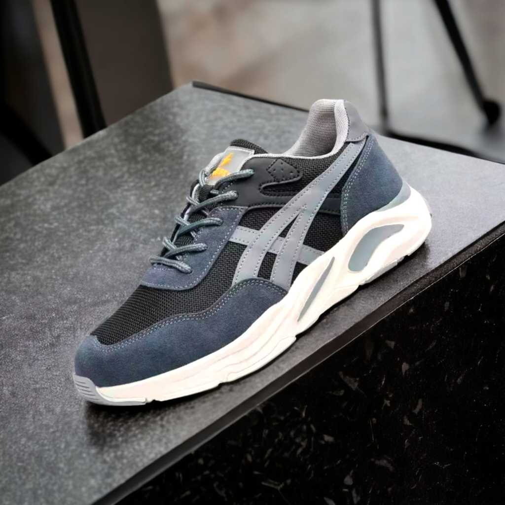 sepatu safety sneakers sporty Sepatu pelindung kerja ujung besi model sneaker sporty KD128