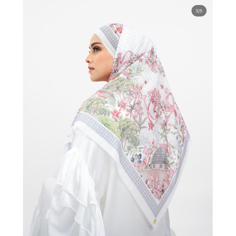 Buttonscarves Al Aqsa Series White XL
