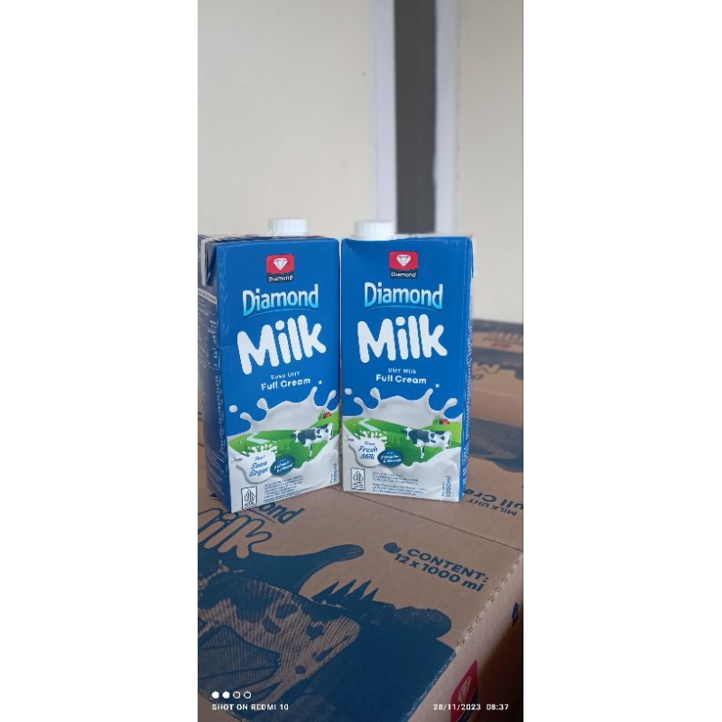 

susu full cream uht diamond 1L / 1carton 12pcs