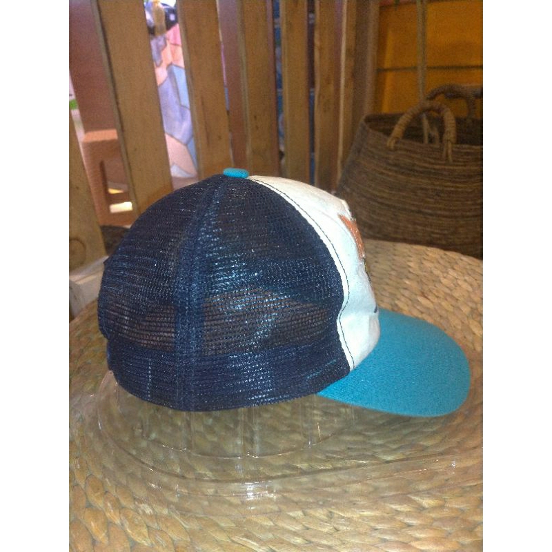 Topi Import Smurfs by Whole Studio