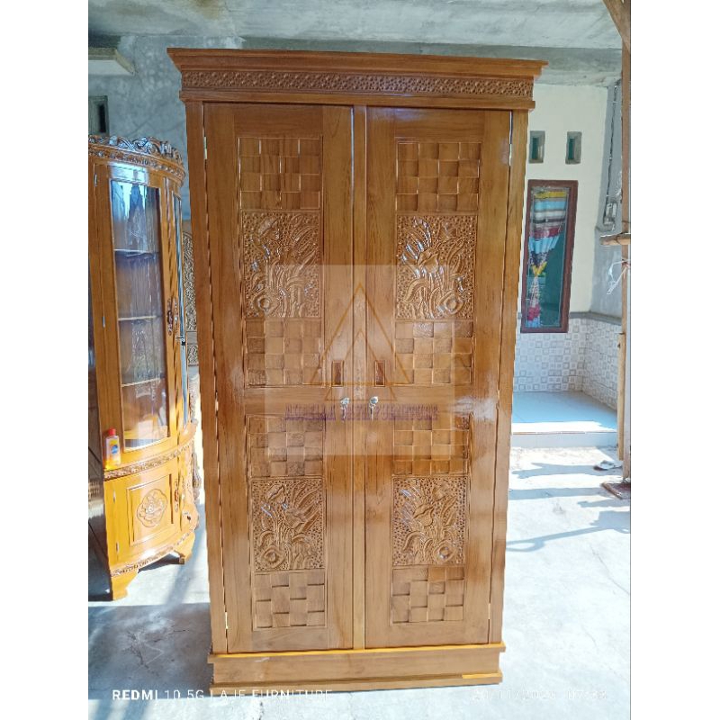 lemari pakaian minimalis / lemari pakaian 2pintu / lemari pakaian kayu jati 2pintu