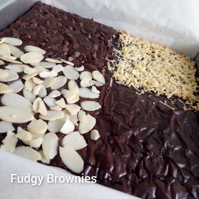 

Fudgy Brownies Panggang Premium