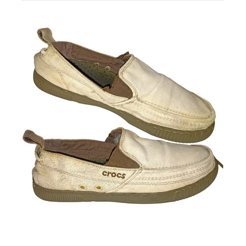 Sepatu slip on branded Crocs size 43