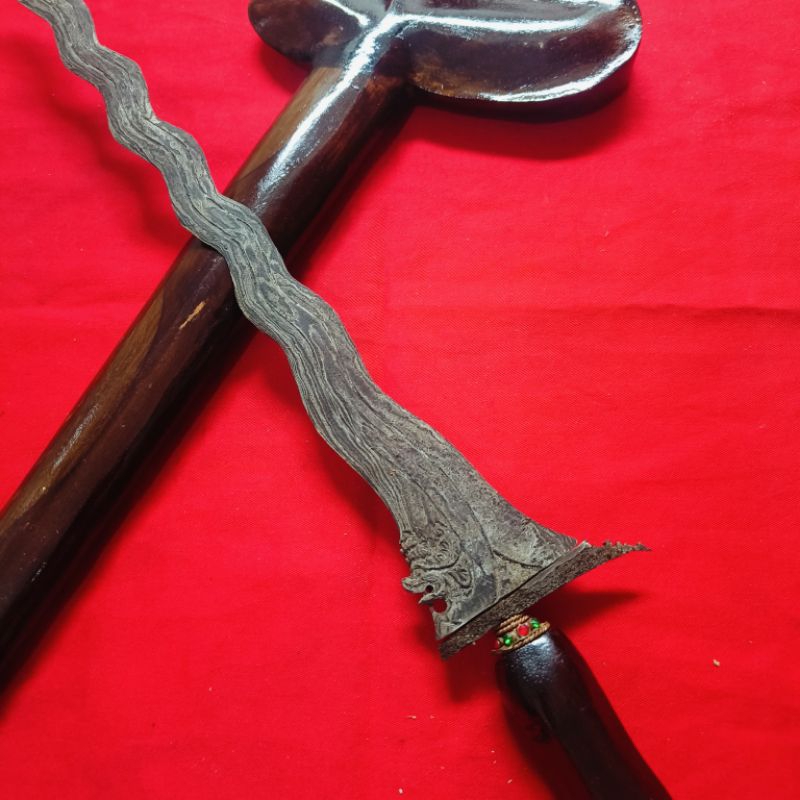 KERIS NAGA SOSRO