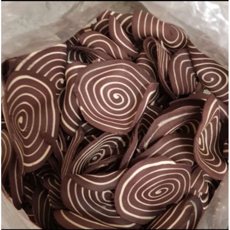 

Kuping Gajah Manis Cemilan Enak 100gram