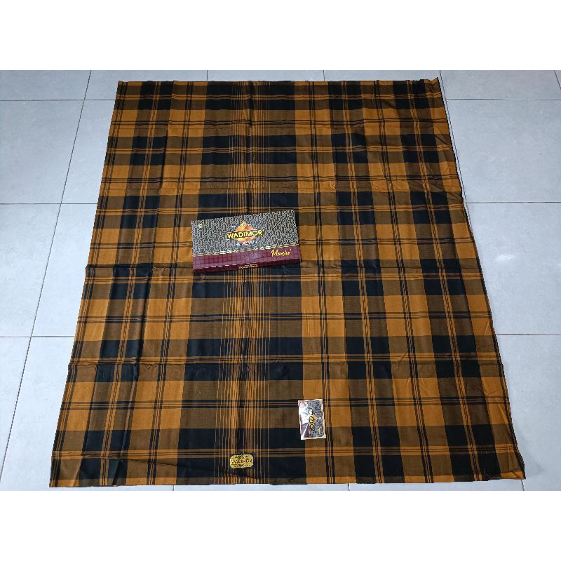 sarung wadimor 2 dua teropong manise motif kdt