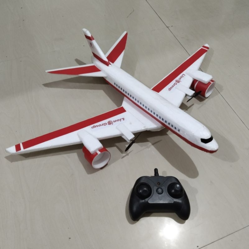 Pesawat remot control boeing siap terbang